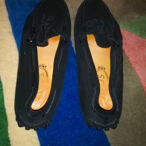 Used black loafers (Todd)s, size 7)